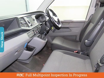 Used Volkswagen Transporter 2022 for sale - 76143838: Photo 2