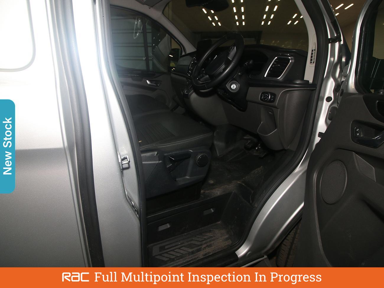 Used Ford Transit Custom 2023 for sale - 76364678: Photo 2