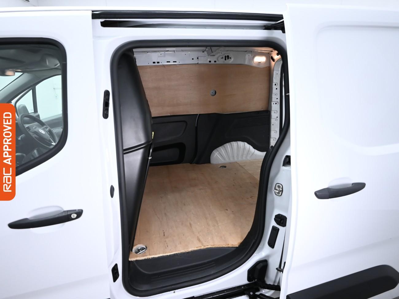 Used Vauxhall Combo 2023 for sale - 76697674: Photo 13