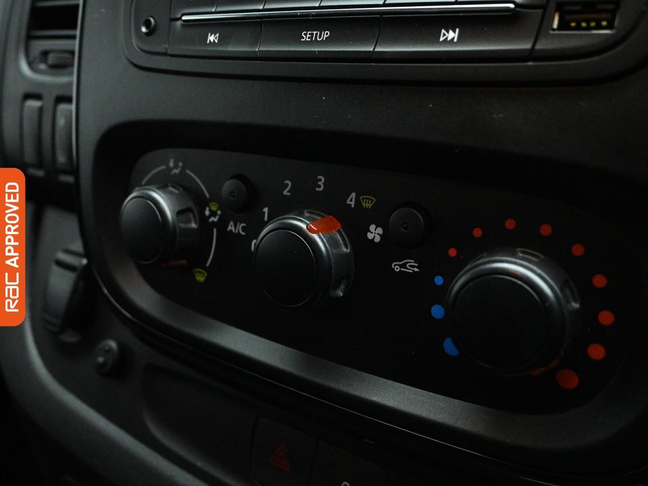 Used Vauxhall Vivaro 2019 for sale - 77432145: Photo 14