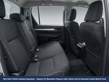 Used Toyota Hilux 2022 for sale - 79239882: Photo