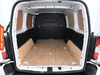 Used Citroen Berlingo 2025 for sale - 76115226: Photo