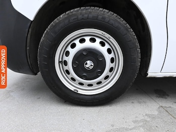 Used Vauxhall Vivaro 2024 for sale - 76274651: Photo