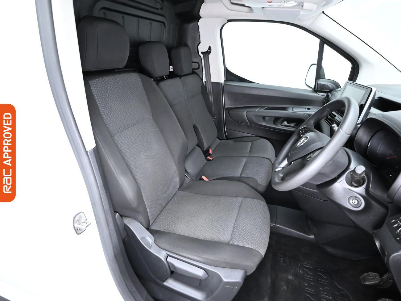 Used Vauxhall Combo 2020 for sale - 76088319: Photo 2