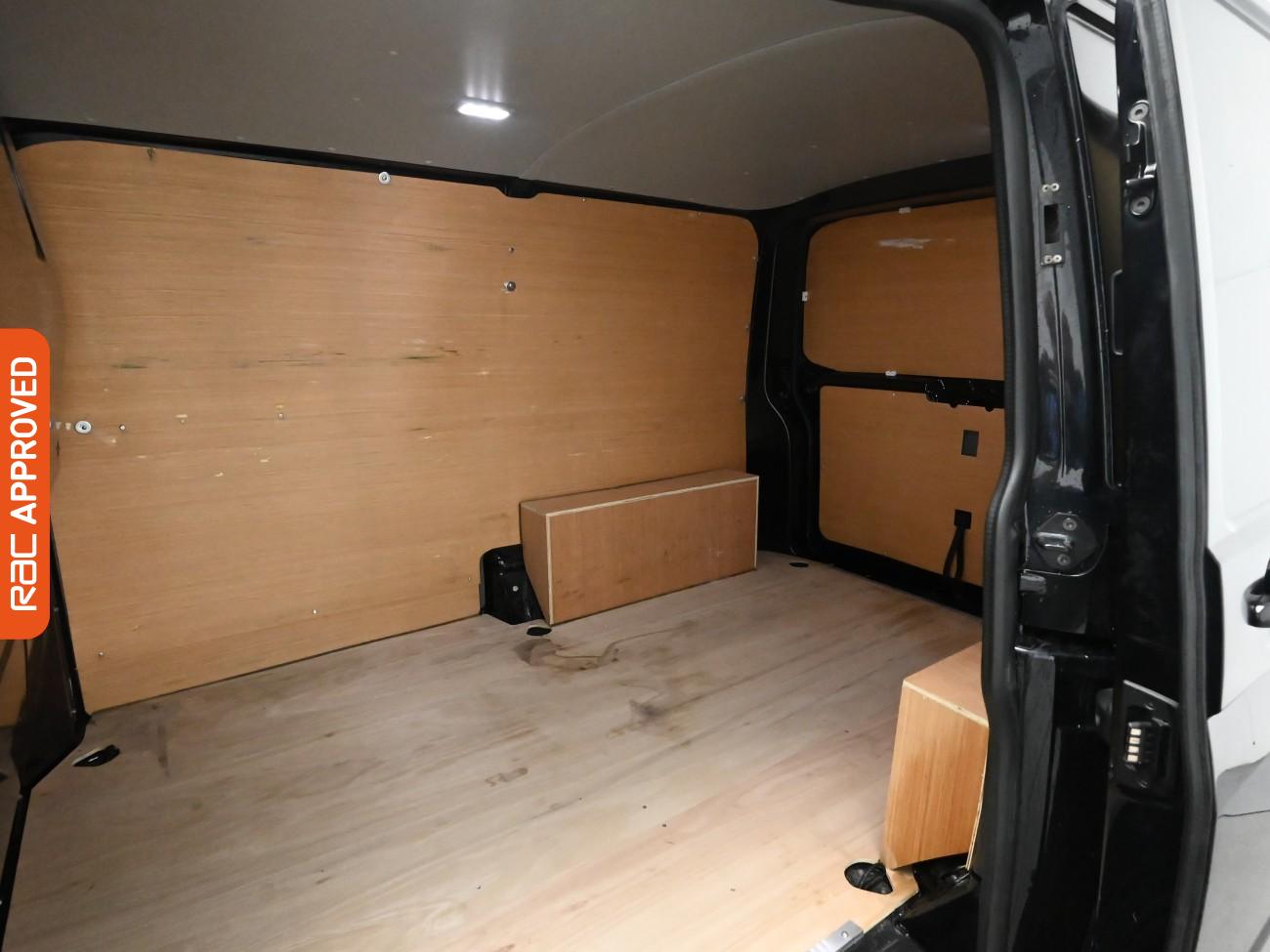 Used Volkswagen Transporter 2022 for sale - 76723885: Photo 13