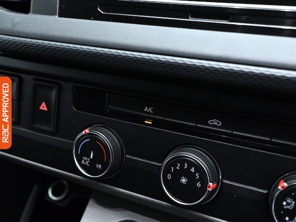 Used Volkswagen Transporter 2021 for sale - 76280770: Photo 14
