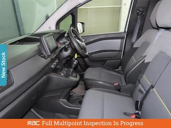 Used Renault Kangoo 2024 for sale - 76143834: Photo 2