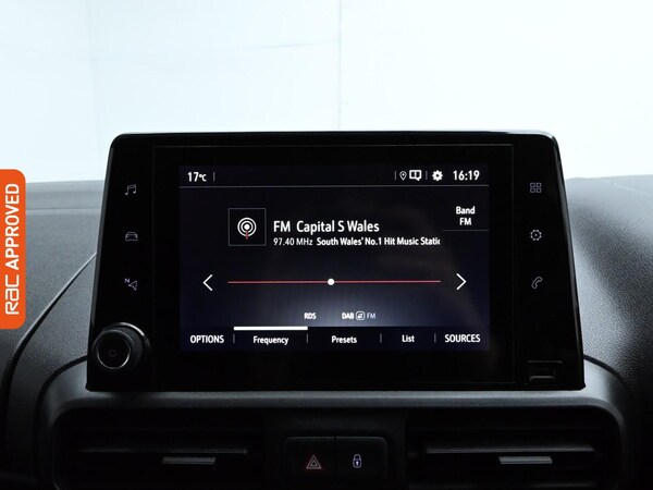 Used Vauxhall Combo 2019 for sale - 75407836: Photo 3