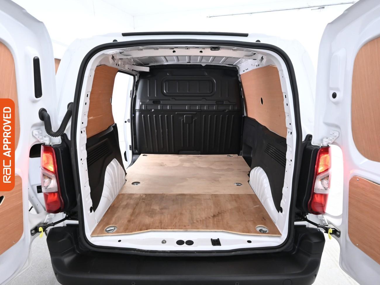 Used Vauxhall Combo 2024 for sale - 76697642: Photo 3