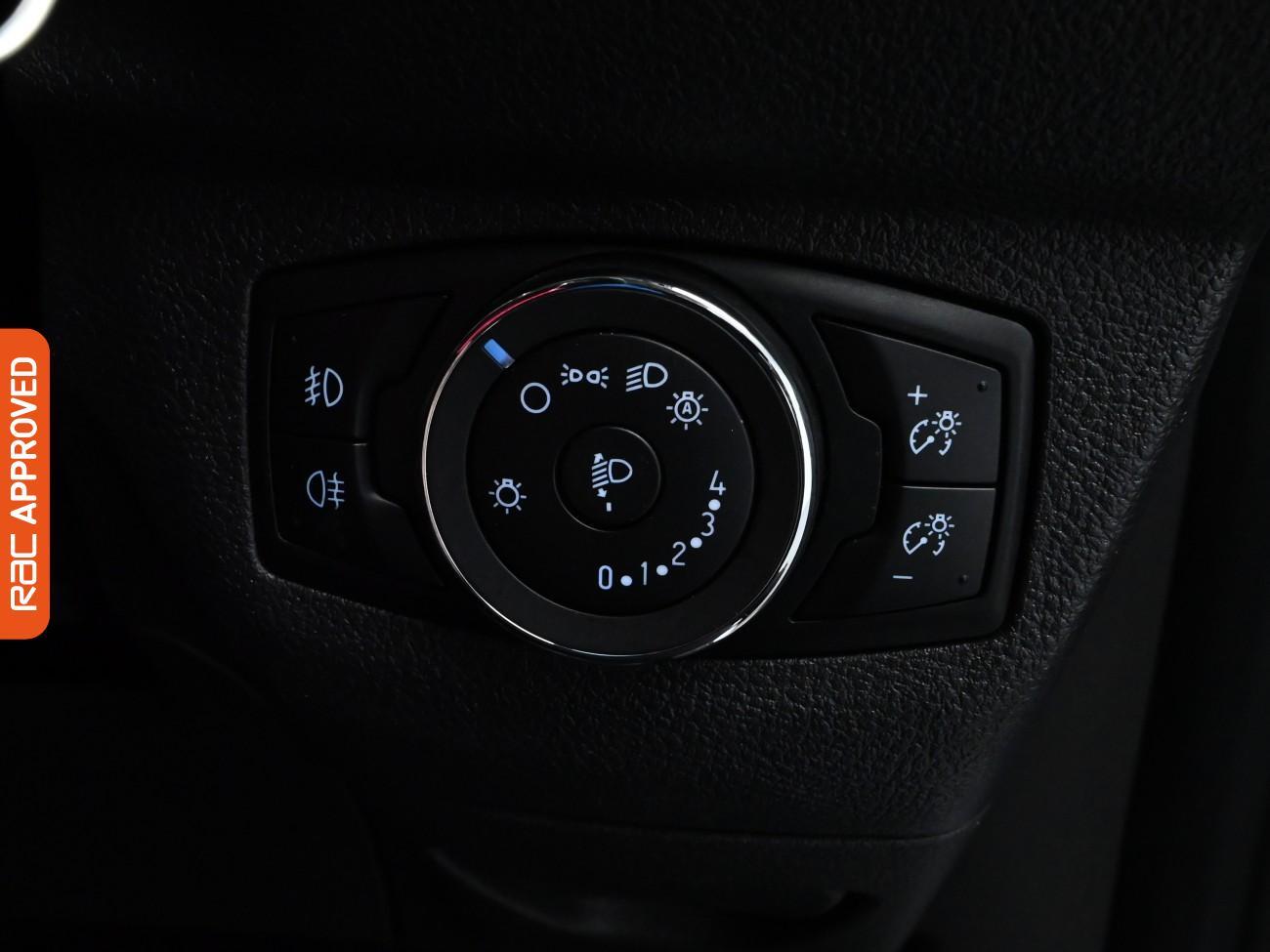 Used Ford Transit Courier 2021 for sale - 76341220: Photo 19