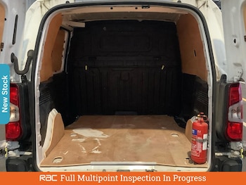 Used Peugeot Partner 2020 for sale - 77138861: Photo