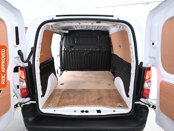 Used Vauxhall Combo 2024 for sale - 76274653: Photo 3