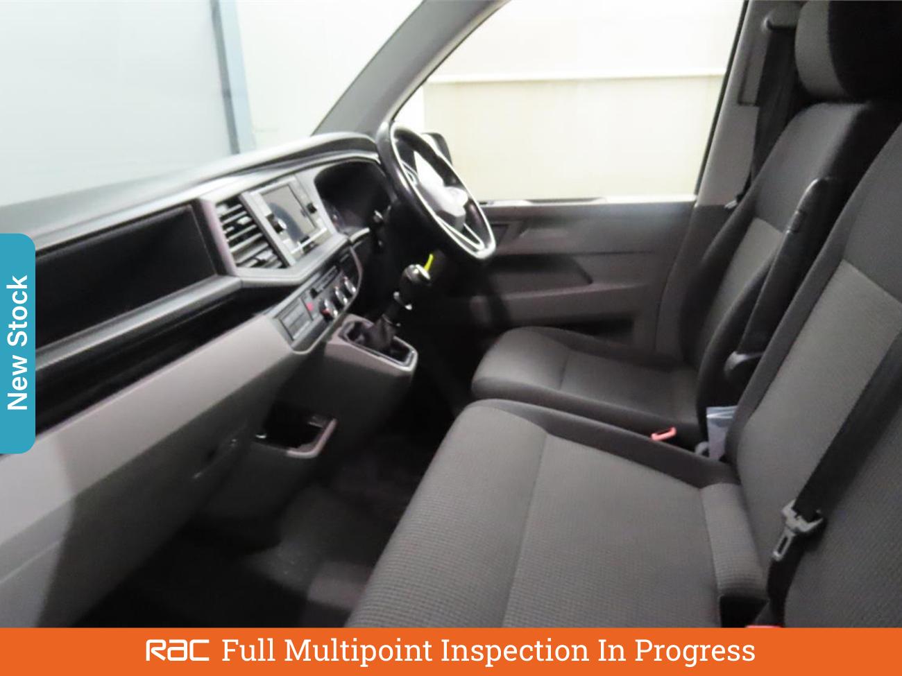 Used Volkswagen Transporter 2022 for sale - 76509055: Photo 2