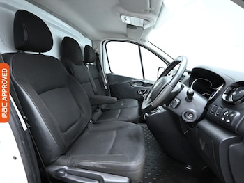 Used Vauxhall Vivaro 2018 for sale - 75898596: Photo