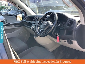 Used Volkswagen Transporter 2018 for sale - 78139870: Photo