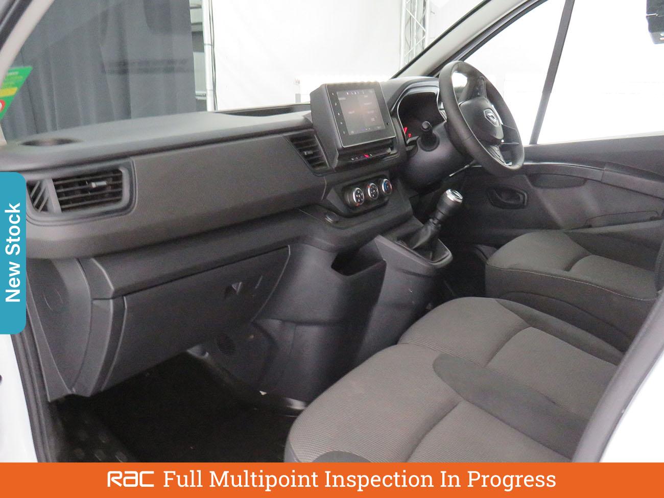 Used Renault Trafic 2024 for sale - 76782912: Photo 2