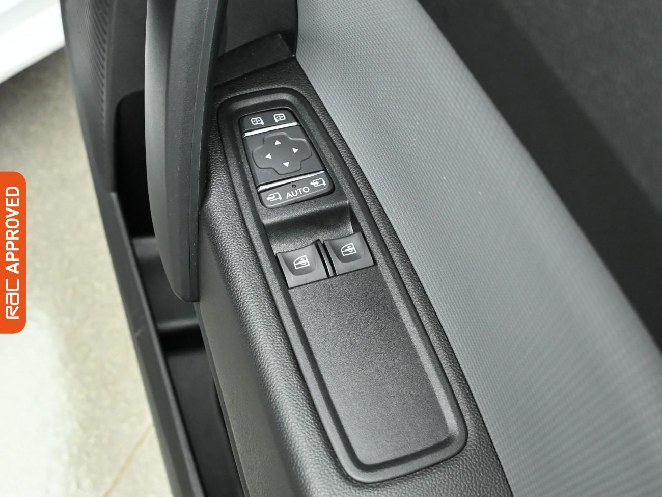 Used Nissan Other 2023 for sale - 77000604: Photo 25