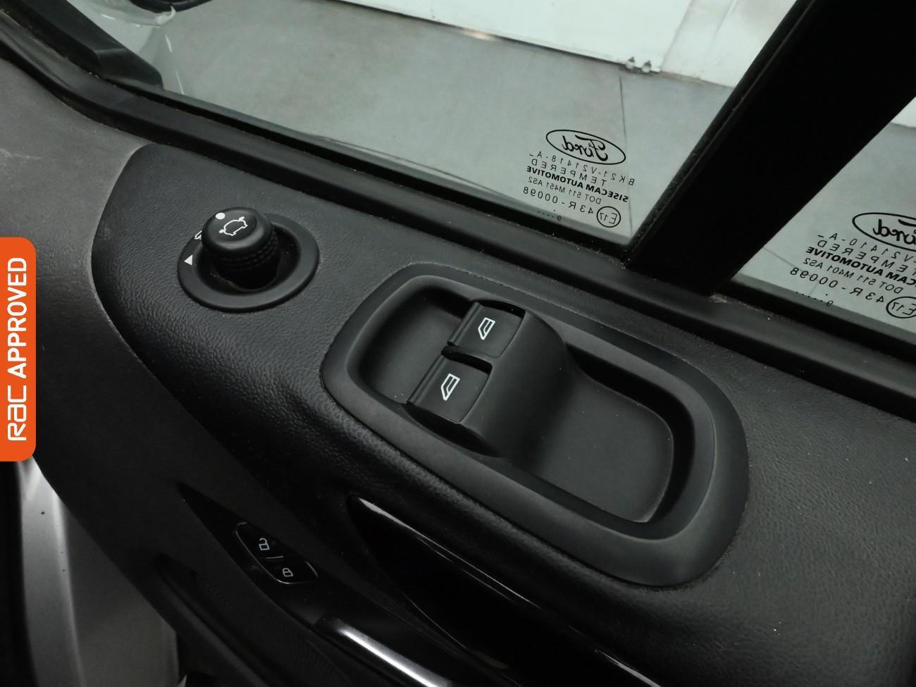 Used Ford Transit Custom 2020 for sale - 77500879: Photo 24