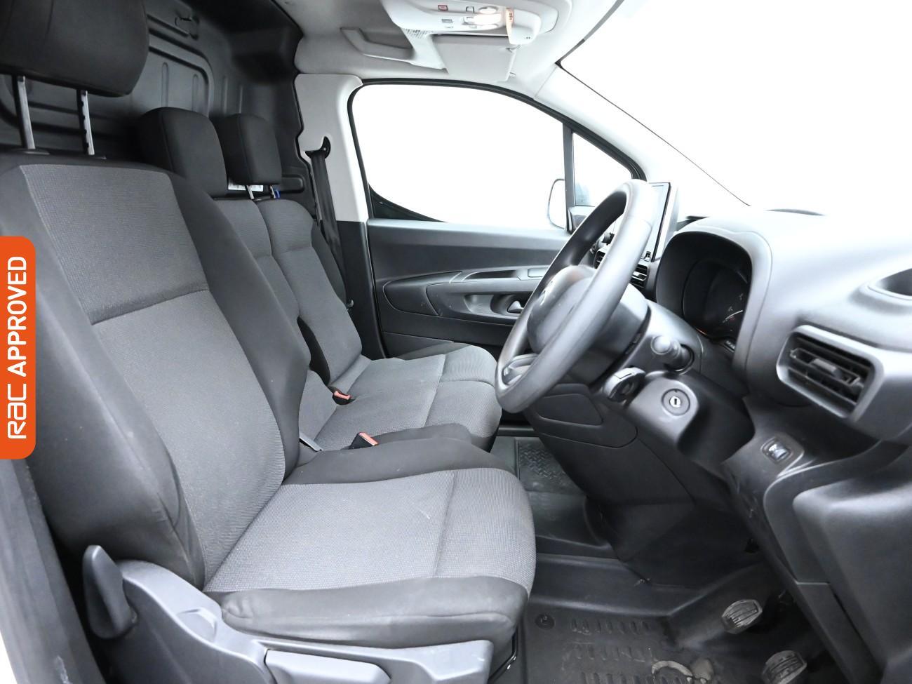 Used Citroen Berlingo 2020 for sale - 77117811: Photo 2