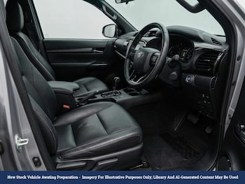 Used Toyota Hilux 2023 for sale - 79636956: Photo