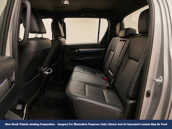 Used Toyota Hilux 2023 for sale - 79636956: Photo