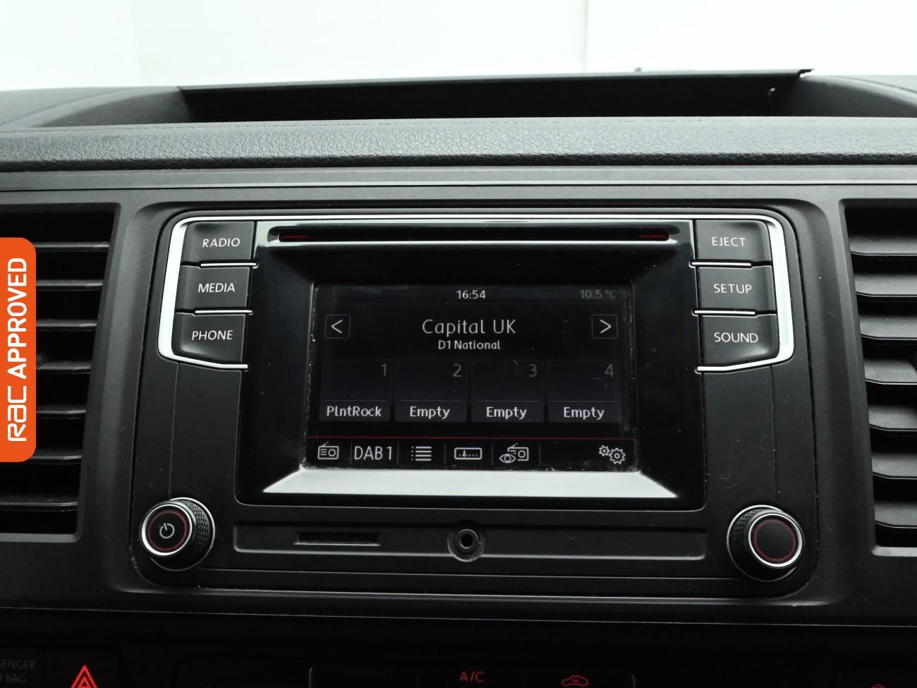 Used Volkswagen Transporter 2019 for sale - 77000620: Photo 16