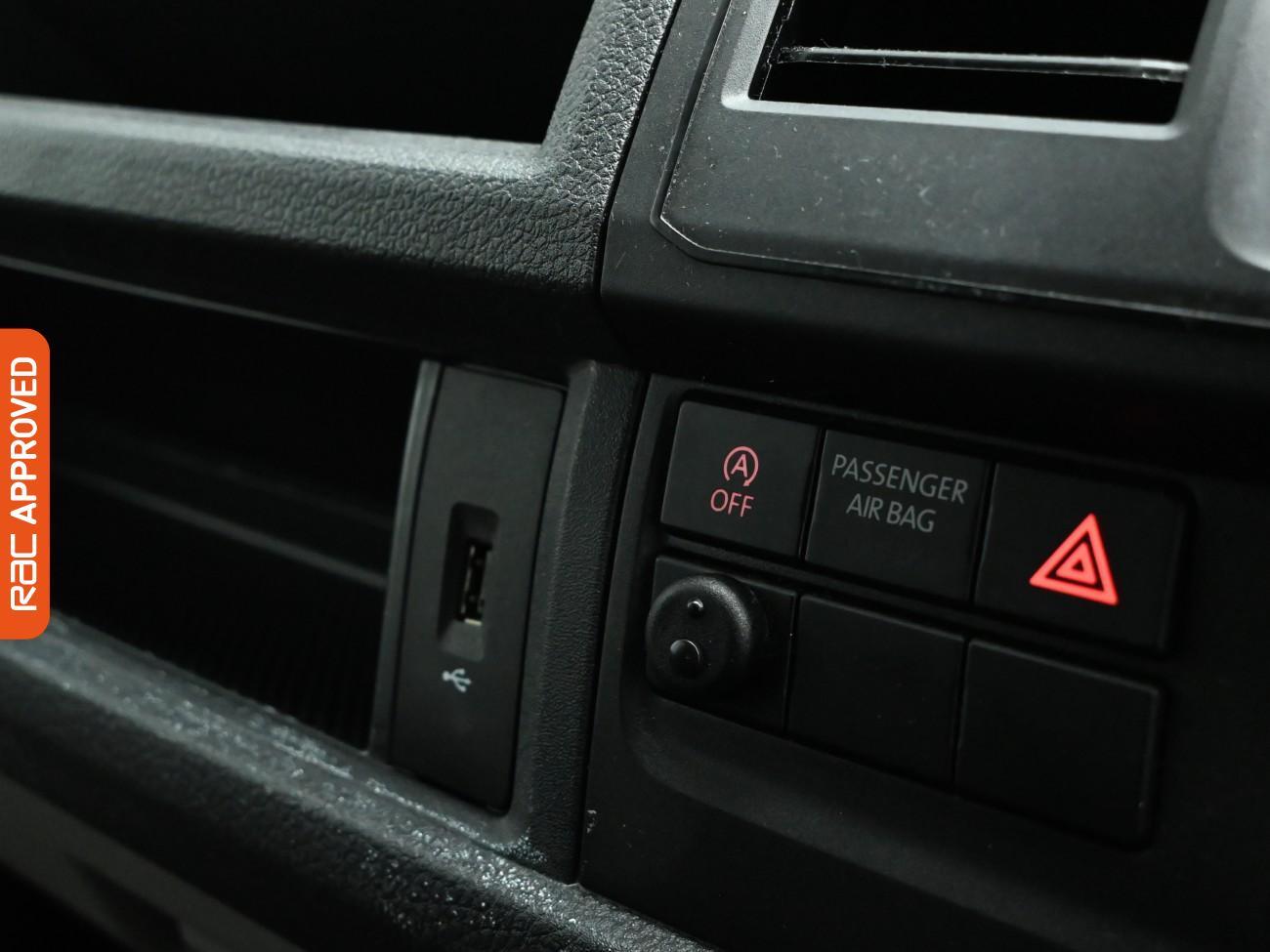 Used Volkswagen Transporter 2019 for sale - 77000620: Photo 18