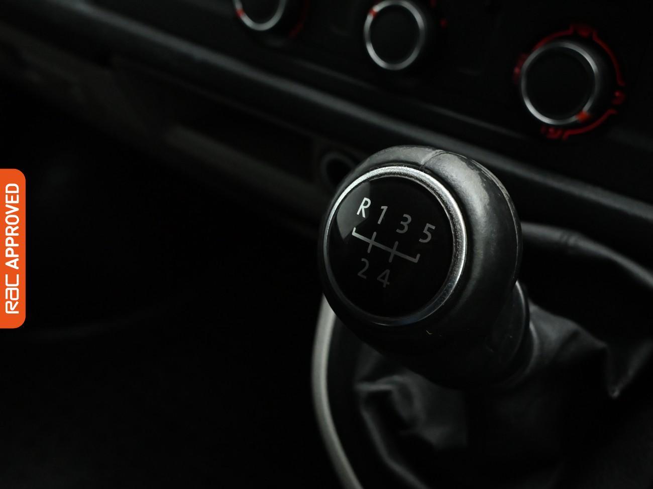 Used Volkswagen Transporter 2019 for sale - 77000620: Photo 21