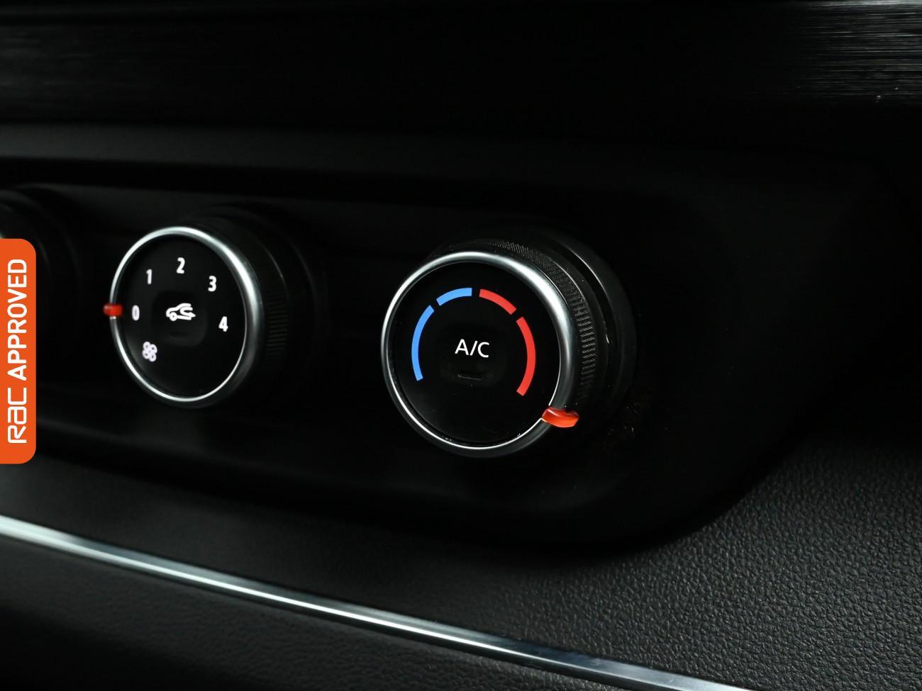 Used Renault Trafic 2022 for sale - 76805310: Photo 26