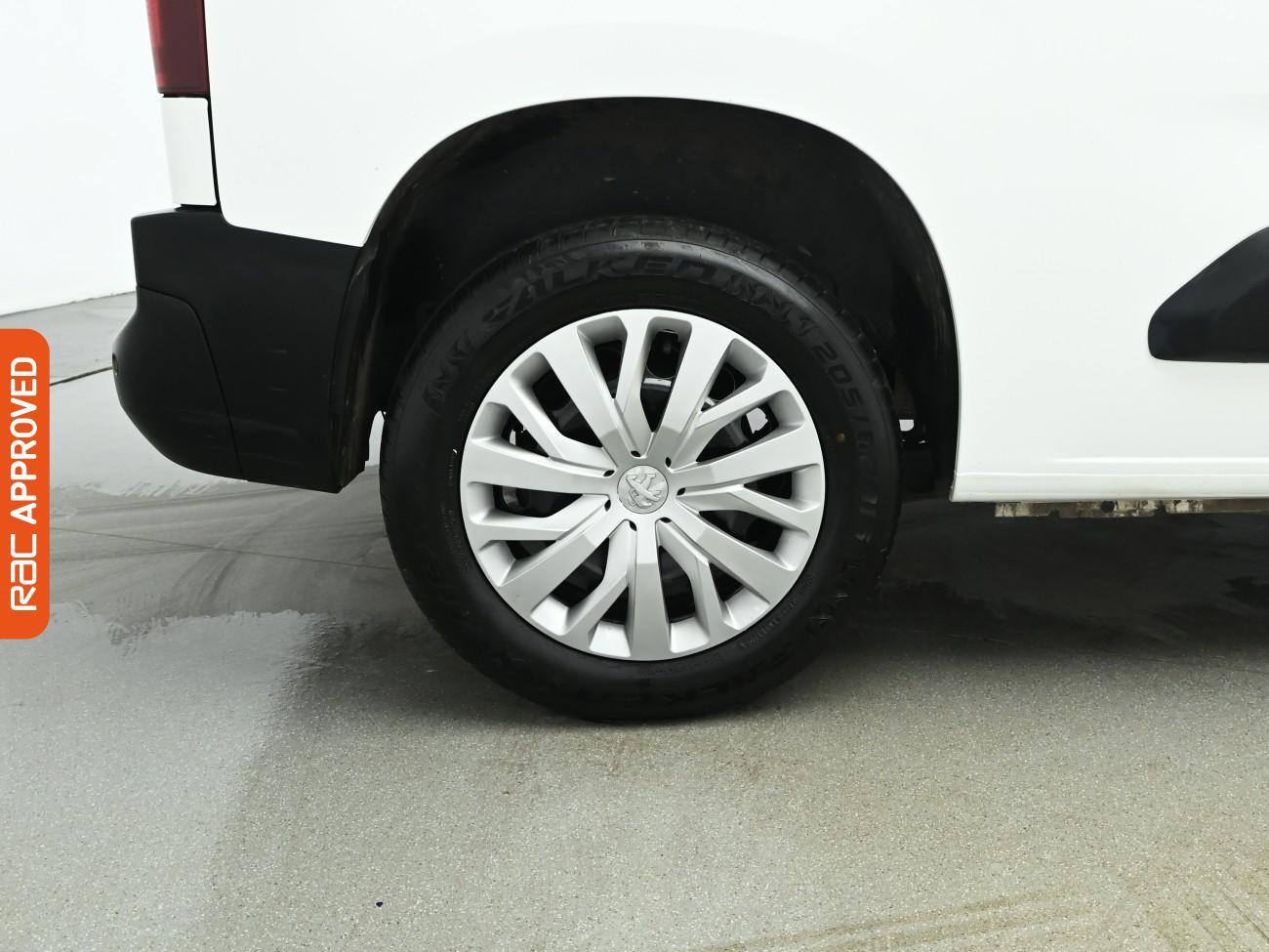 Used Peugeot Partner 2020 for sale - 77000616: Photo 25