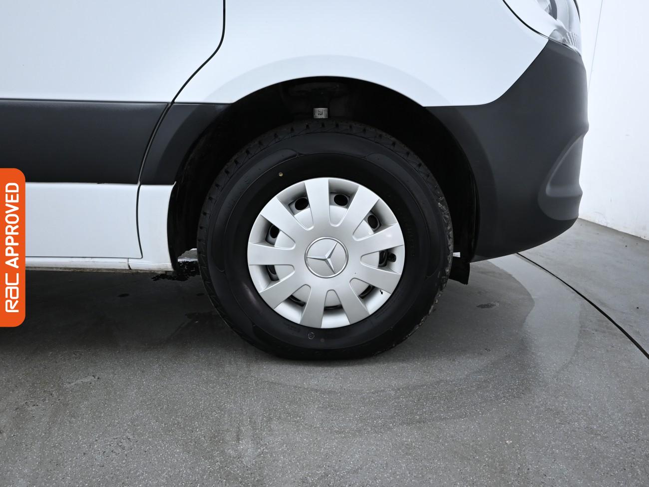 Vehicle 33