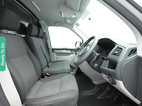 Used Volkswagen Transporter 2018 for sale - 73884670: Photo 2