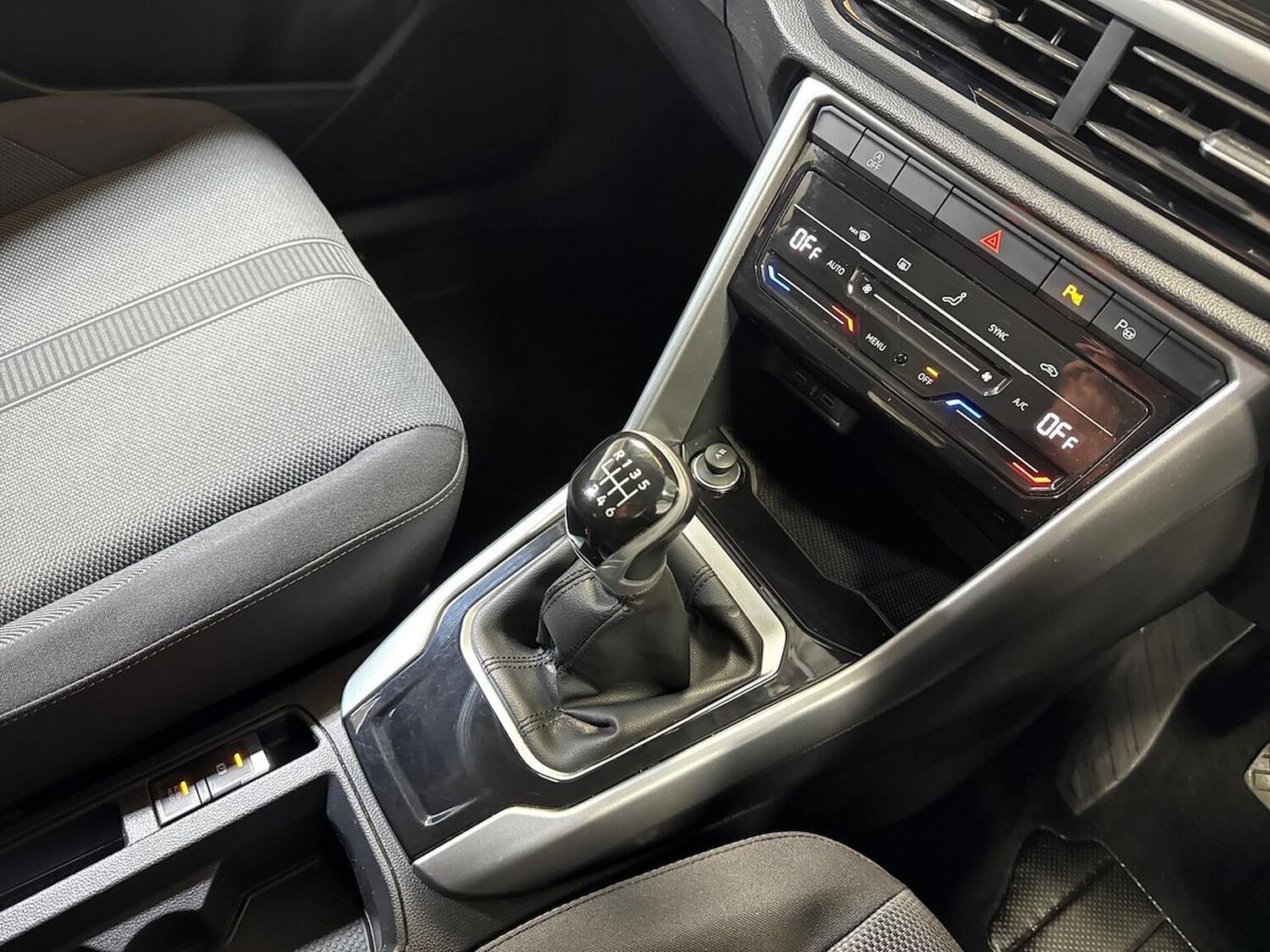 Used Volkswagen T-Roc 2022 for sale - 75956486: Photo 13