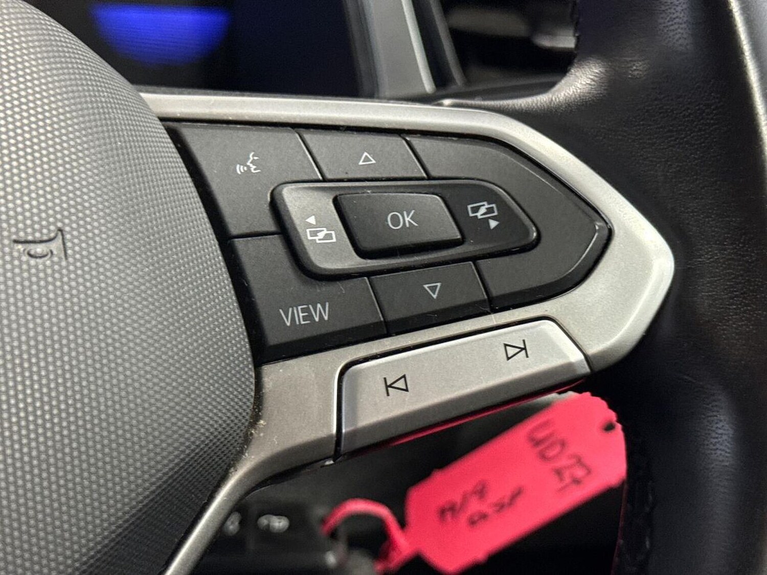 Used Volkswagen T-Roc 2022 for sale - 75956486: Photo 24