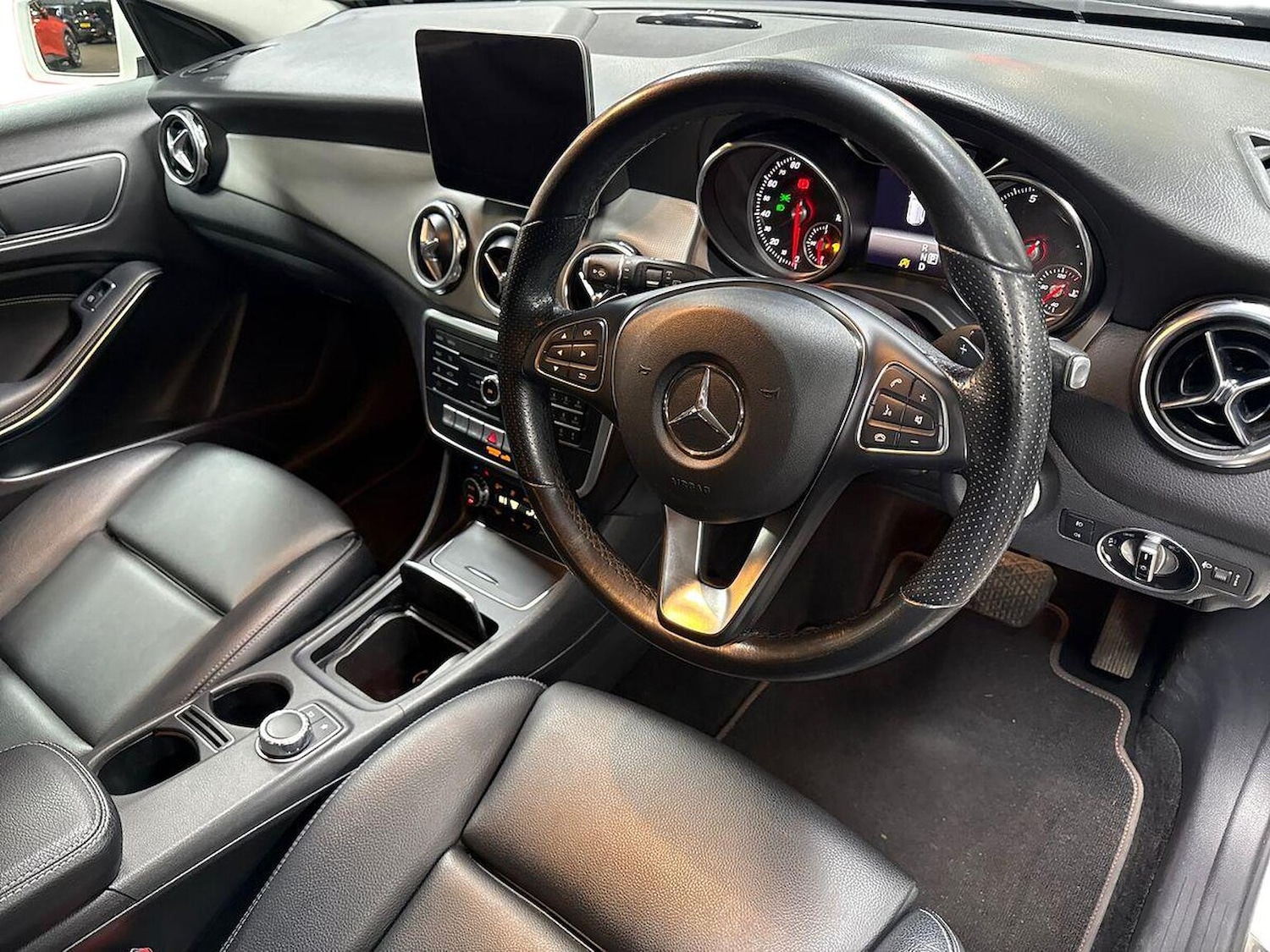 Used Mercedes-Benz GLA 2018 for sale - 76877982: Photo 15