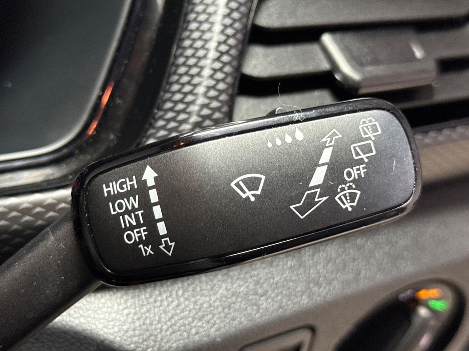 Used Volkswagen T-Cross 2022 for sale - 76157172: Photo 25