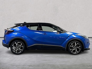 Used Toyota C-HR 2017 for sale - 75491285: Photo