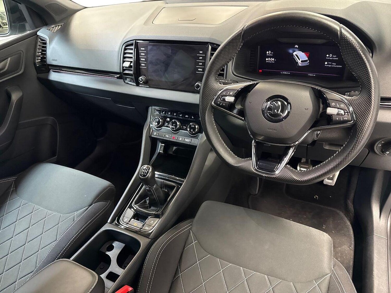 Used Skoda Karoq 2022 for sale - 76127186: Photo 9