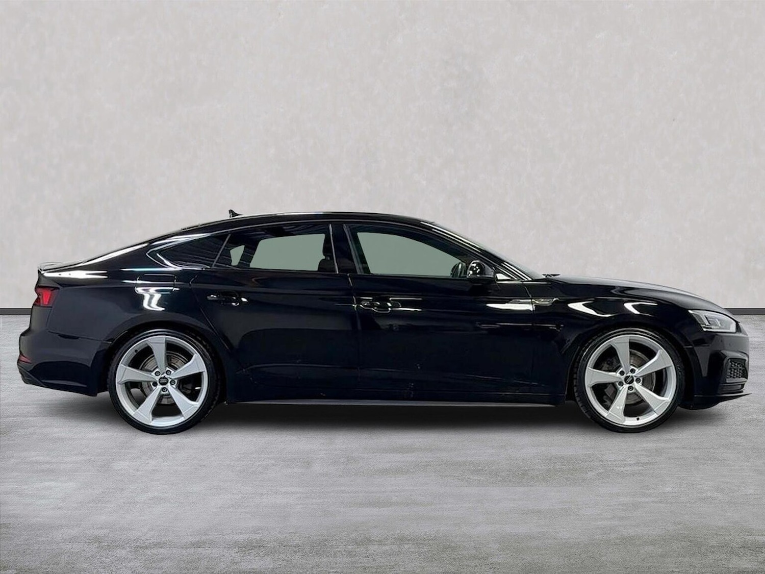 Used Audi A5 2019 for sale - 75987679: Photo 3