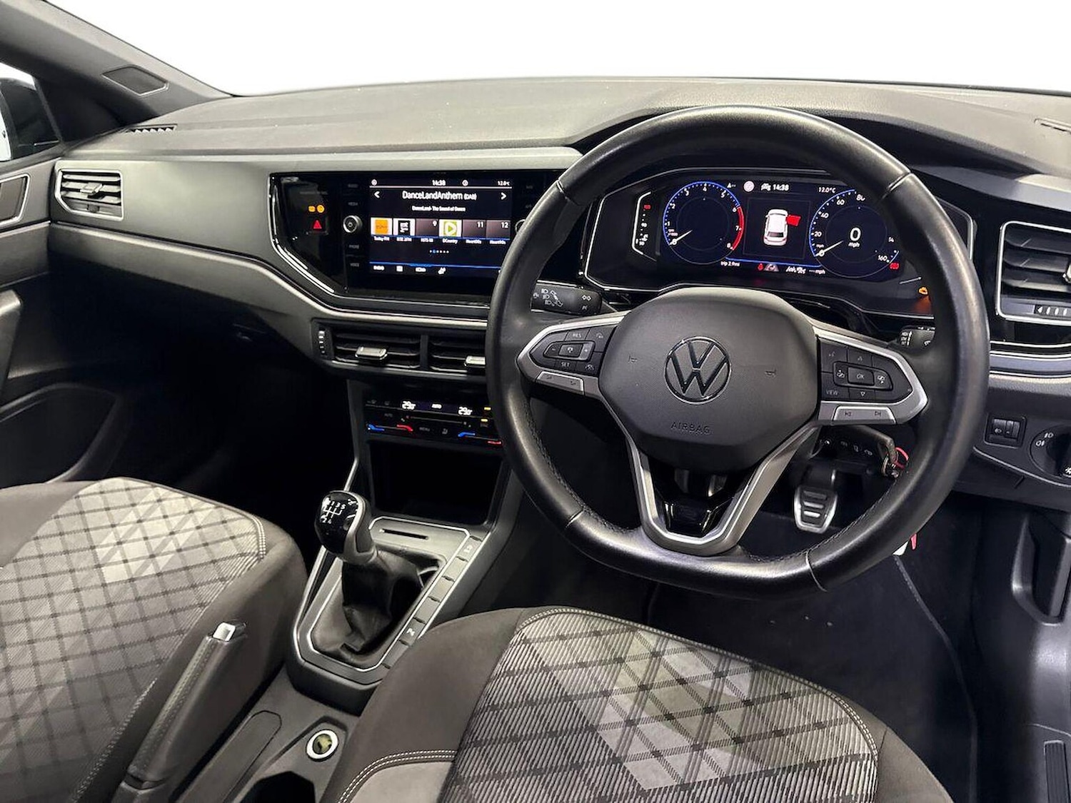 Used Volkswagen Polo 2024 for sale - 76193158: Photo 15