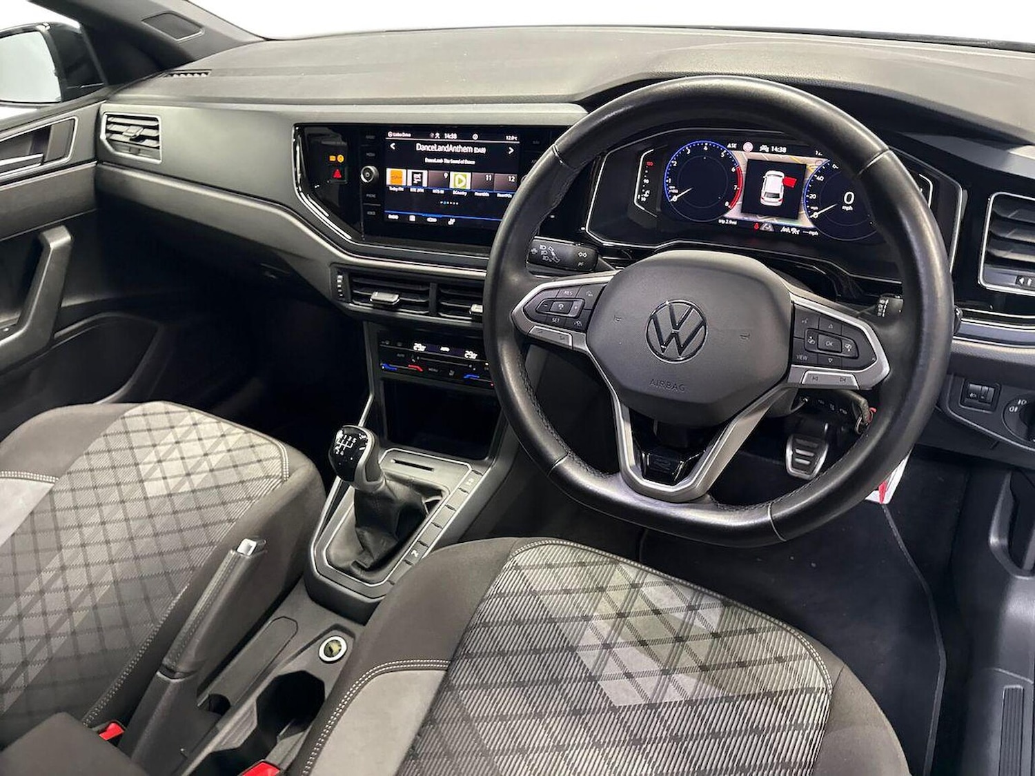 Used Volkswagen Polo 2024 for sale - 76193158: Photo 8