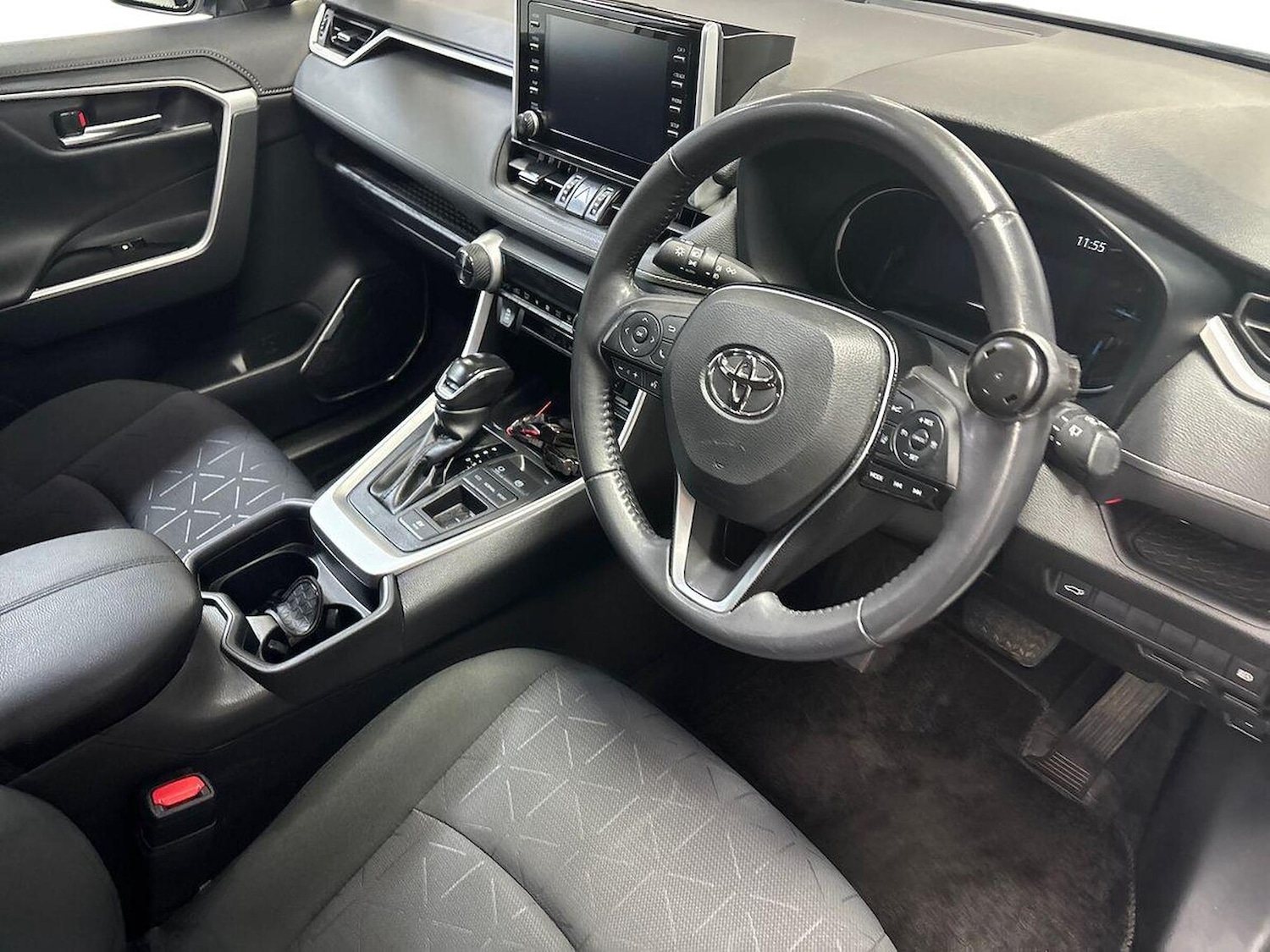 Used Toyota RAV4 2020 for sale - 76387196: Photo 15