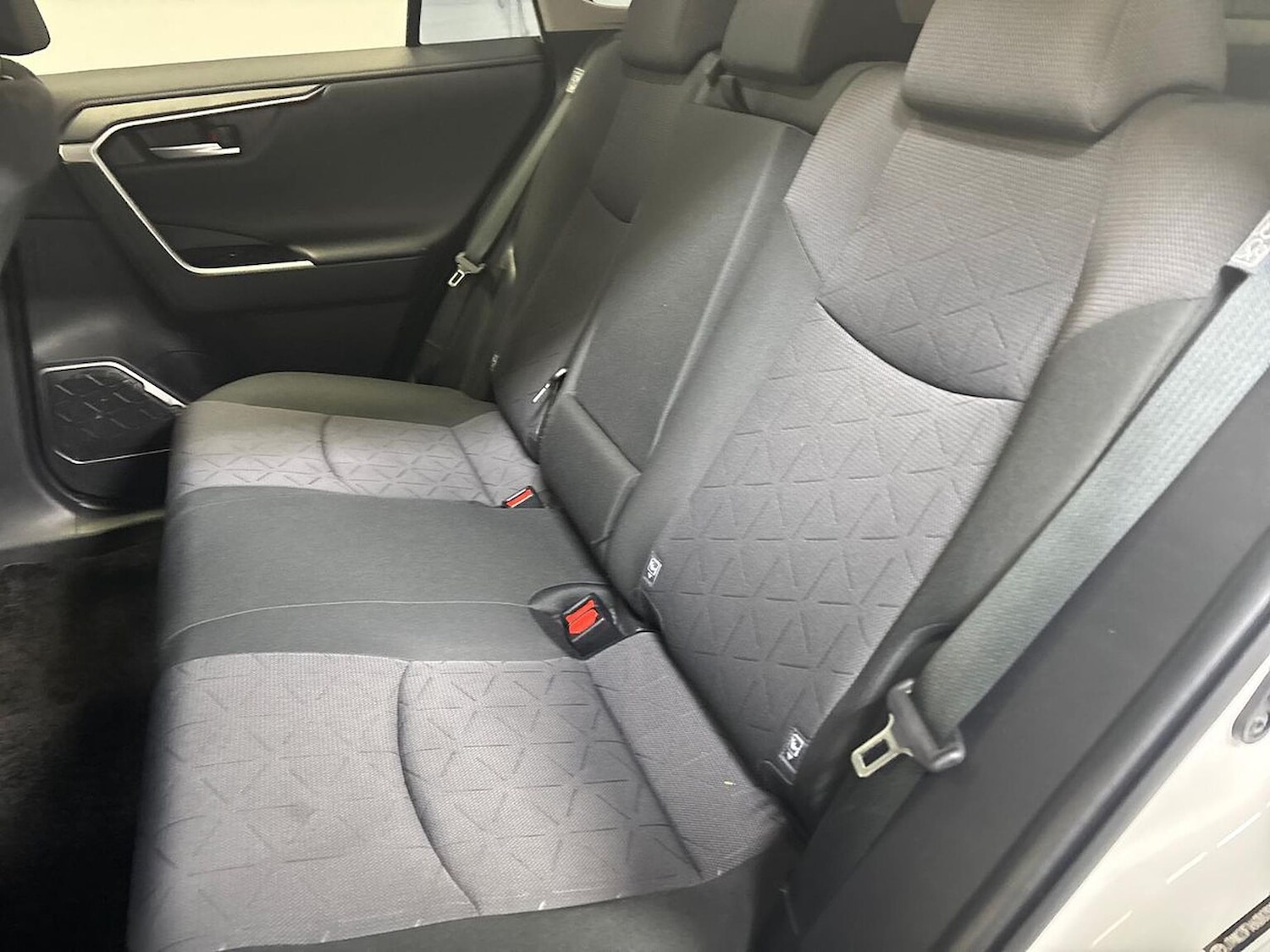 Used Toyota RAV4 2020 for sale - 76387196: Photo 16