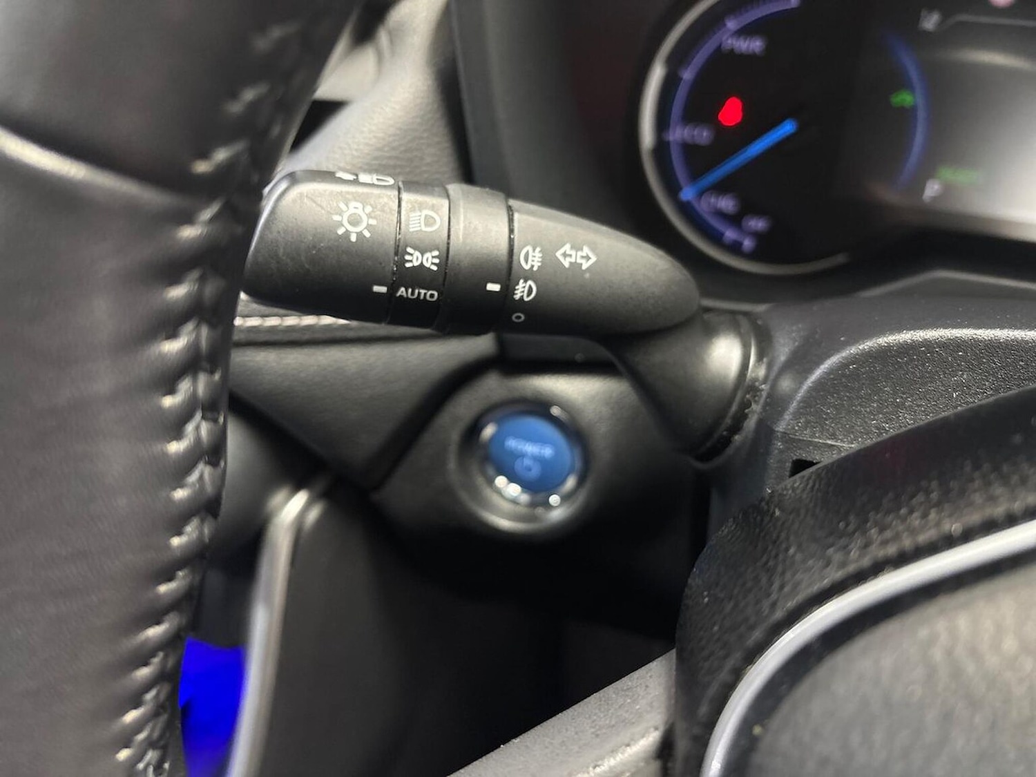 Used Toyota RAV4 2020 for sale - 76387196: Photo 27