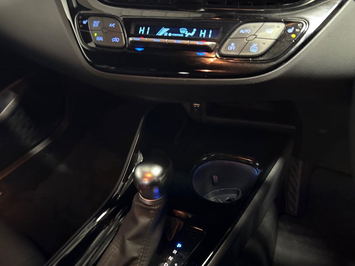 Used Toyota C-HR 2019 for sale - 77056899: Photo 12