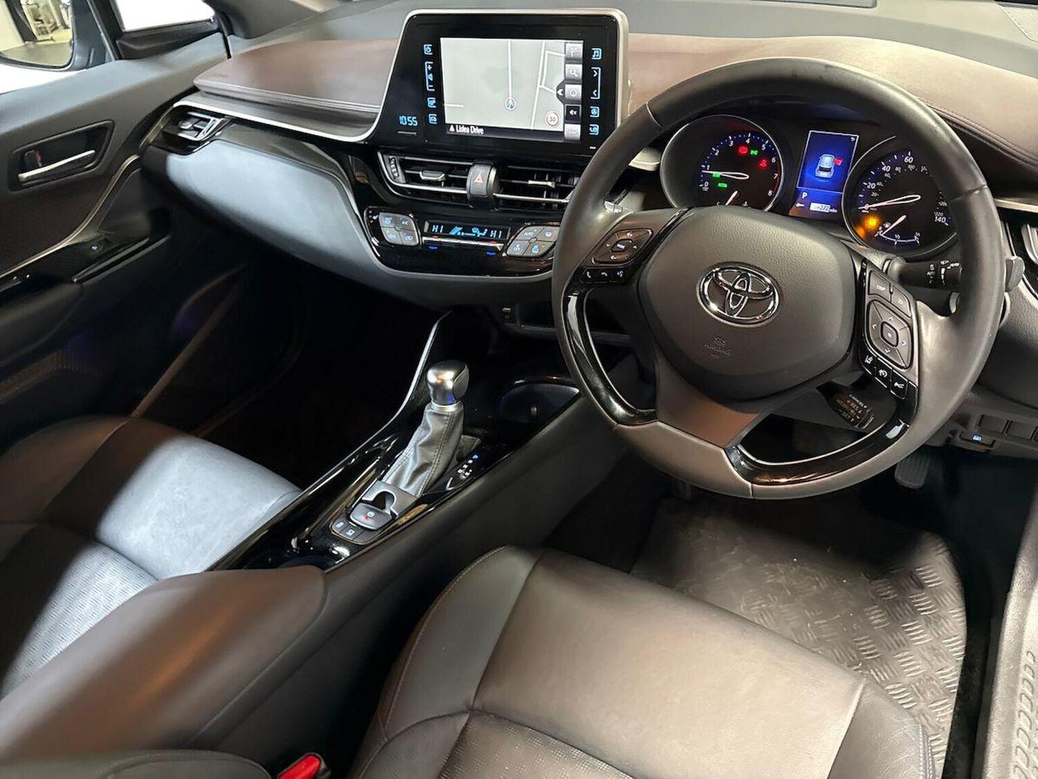 Used Toyota C-HR 2019 for sale - 77056899: Photo 15