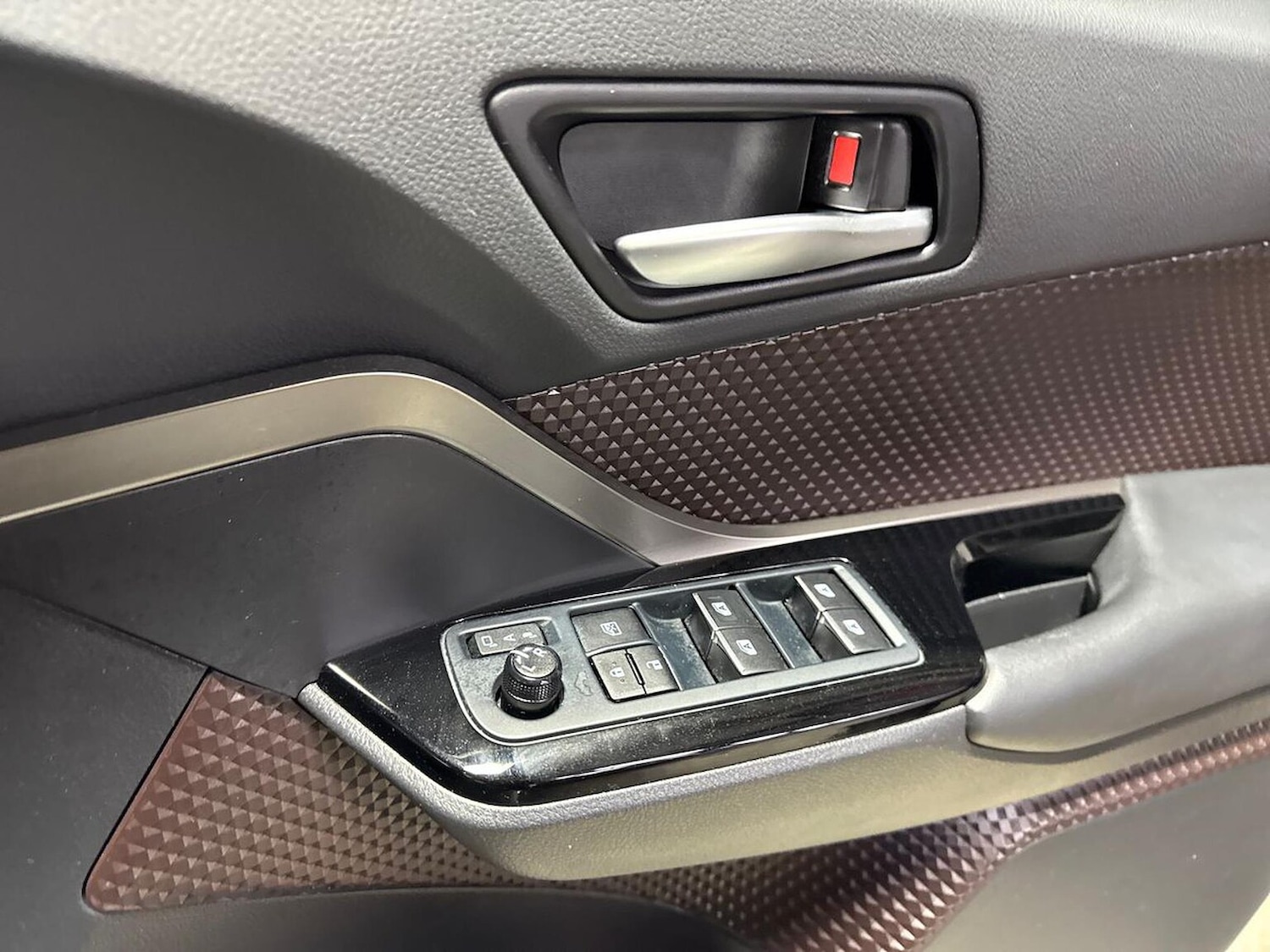 Used Toyota C-HR 2019 for sale - 77056899: Photo 21