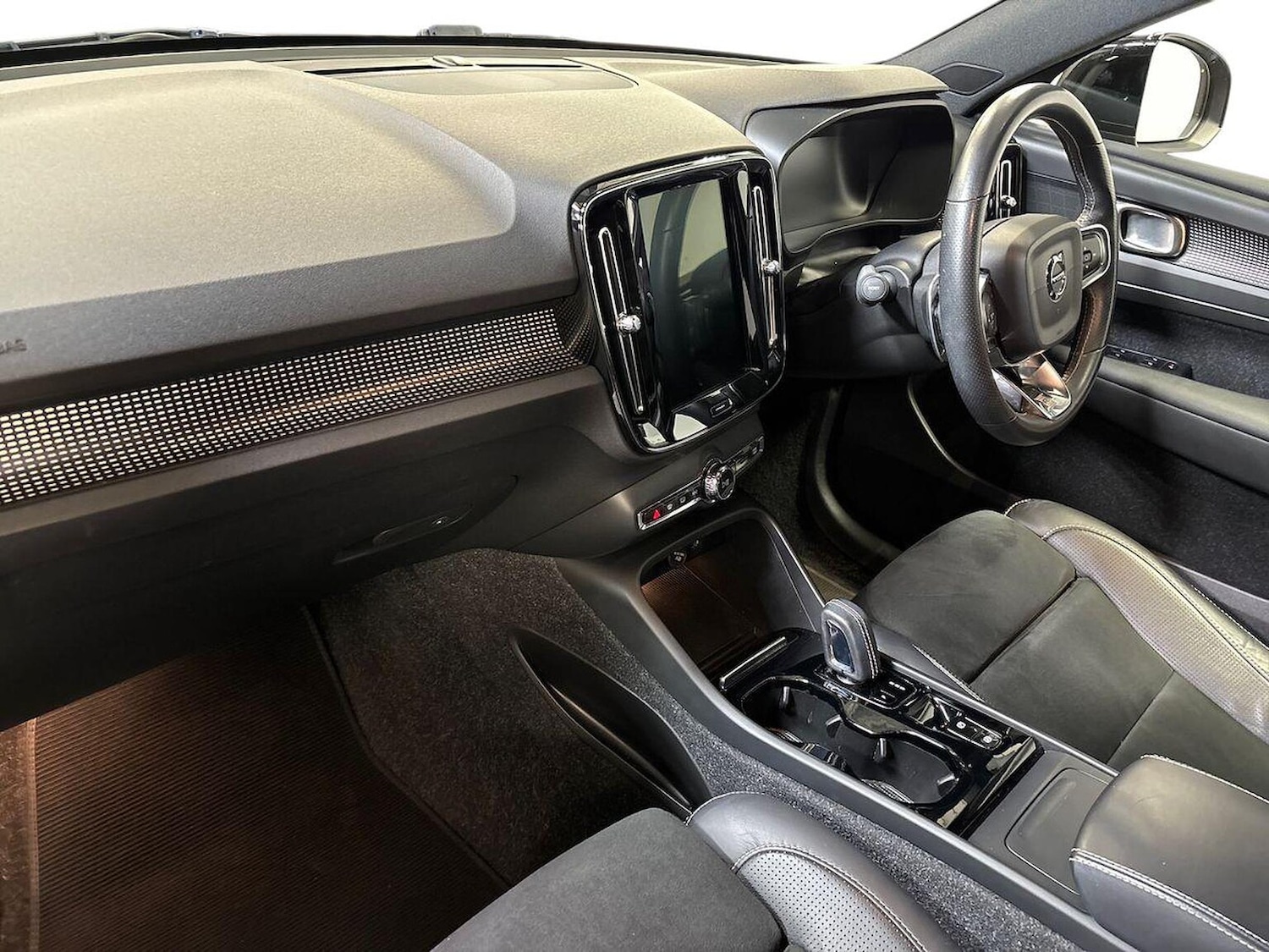 Used Volvo XC40 2020 for sale - 76450548: Photo 7