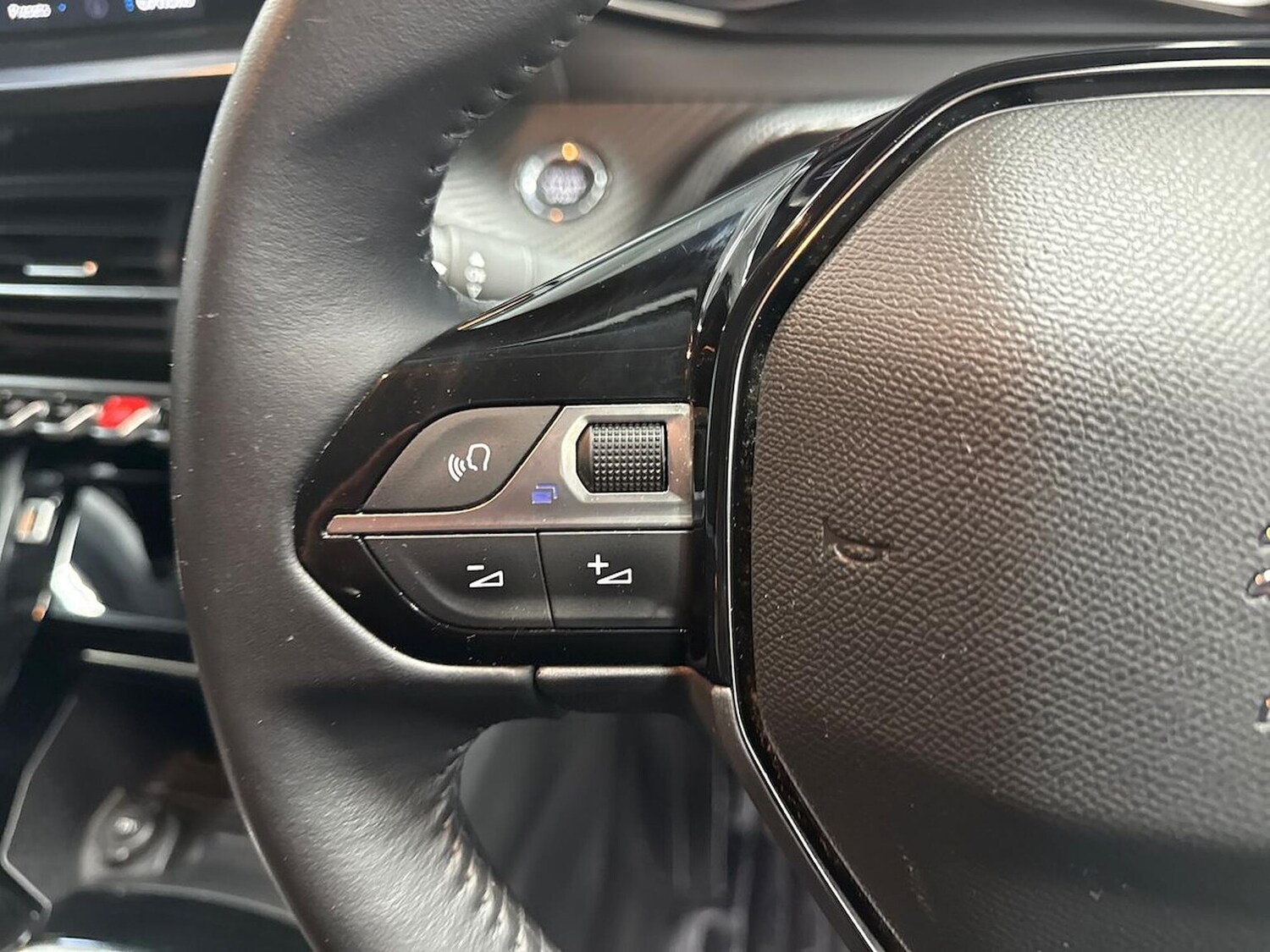 Used Peugeot 208 2021 for sale - 76246253: Photo 24