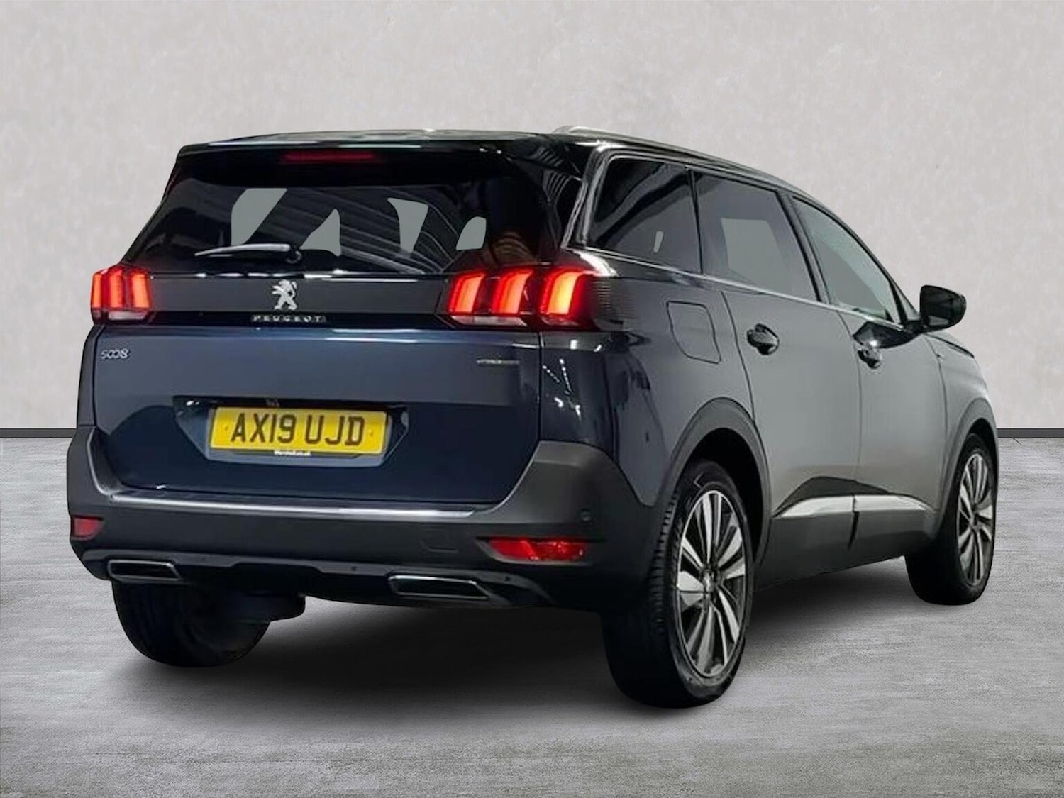 Used Peugeot 5008 2019 for sale - 76932303: Photo 18